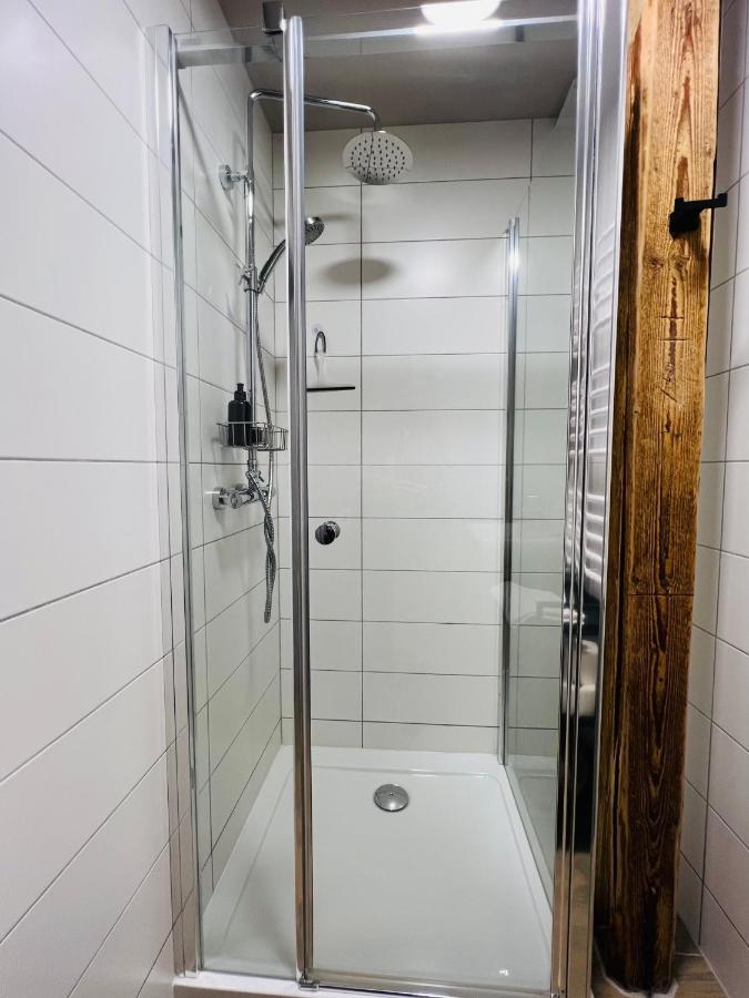 Garden Loft Villa Roczyny Buitenkant foto
